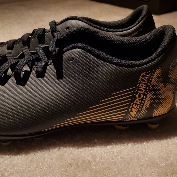 nike jr vapor soccer cleats - Picture 4 of 6